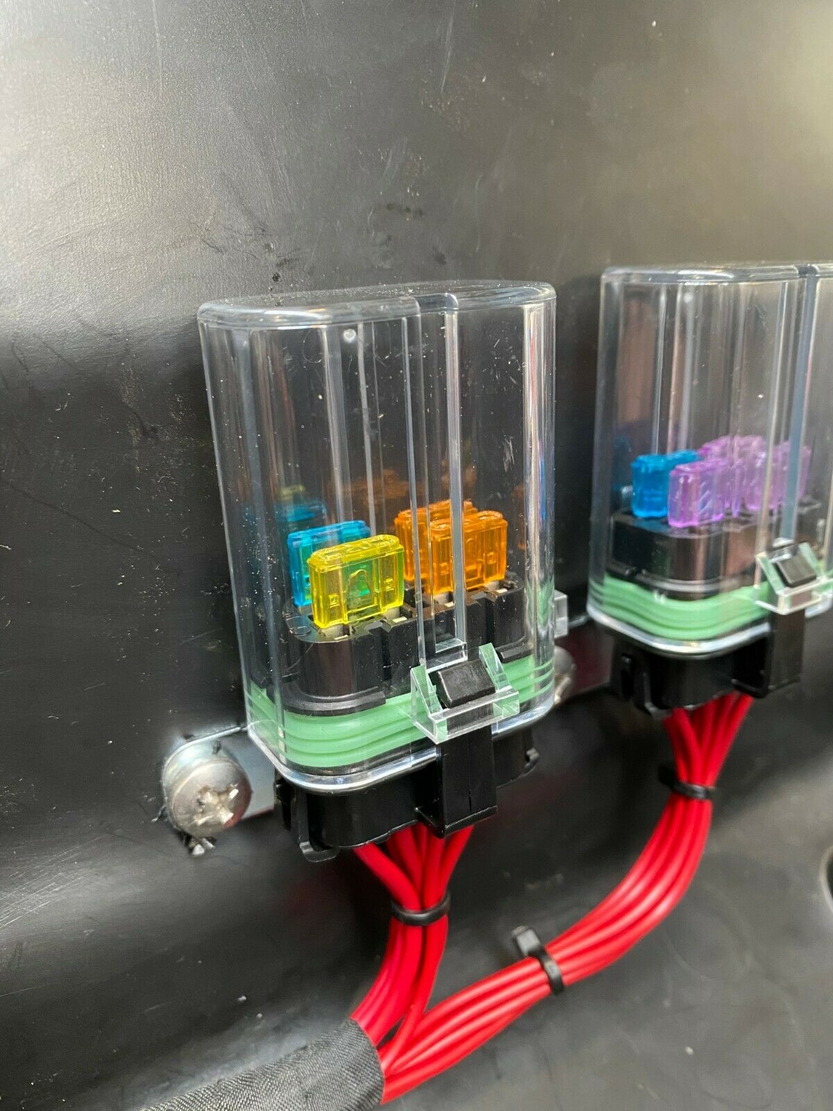 Waterproof Fuse Holder Clear Cover Holds x4 Fuses Inc Terminals and Grommets