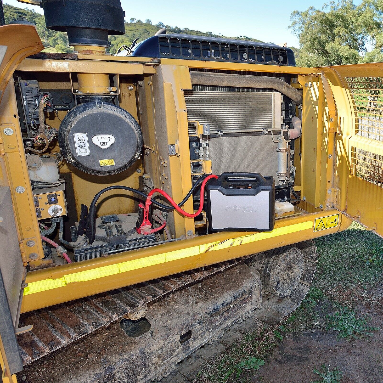 PROJECTA 12/24V 3000A Intelli-Start Industrial Jumpstarter - Image 5