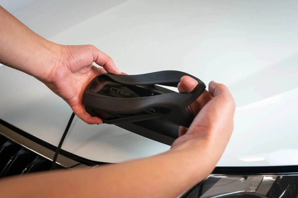 CTEK CS One 12v Lead Acid and Lithium Battery Charger 40-333 - Image 10