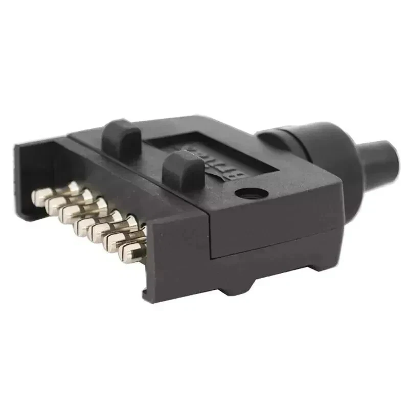 Trailer Plug Adaptor 7 Pin Flat Plug to 7 Pin Round Large Socket 1.5m Long - Image 2
