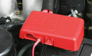 Projecta Battery Fused Positive Distribution Terminal Clamp with Cover BT950-P1 - Image 4
